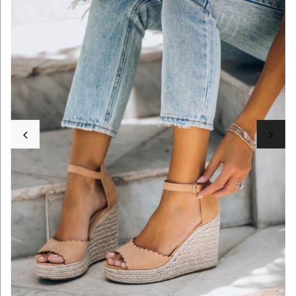 suri scalloped espadrille wedge